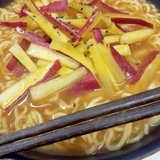 袋麺アレンジ！さつまいもきんぴらon味噌ラーメン♪